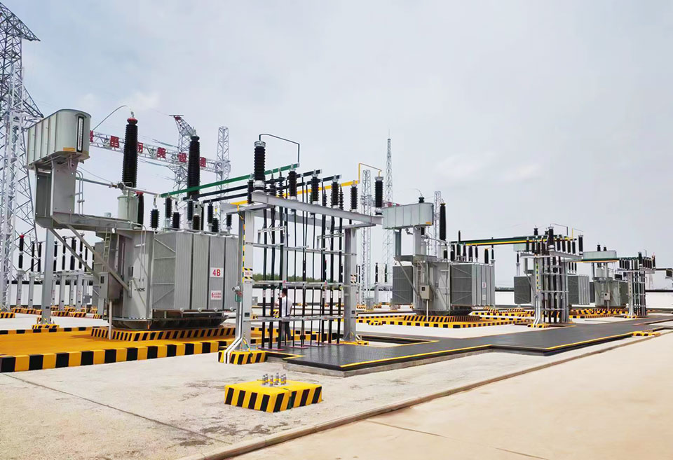 Chenyu Electrical&acute;s traction transformers connected at the Changjinghuang High-Speed Railway site